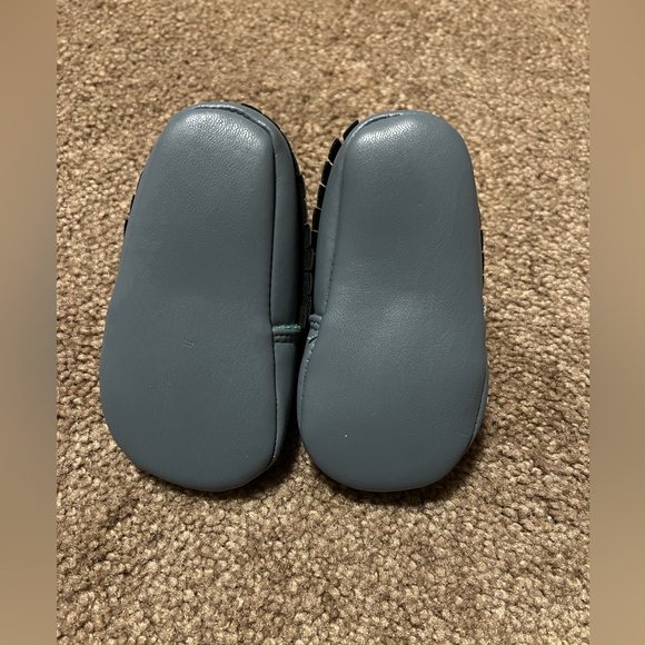 Child of mine moccasins size 3-6 - Picture 4 of 5